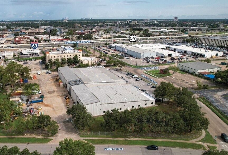 More Photos Of 6080 Hooton St, Houston Warehouse For Sale