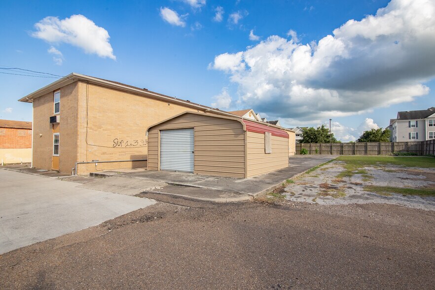 More Photos Of 3005 Houston Hwy, Victoria Hotel For Sale