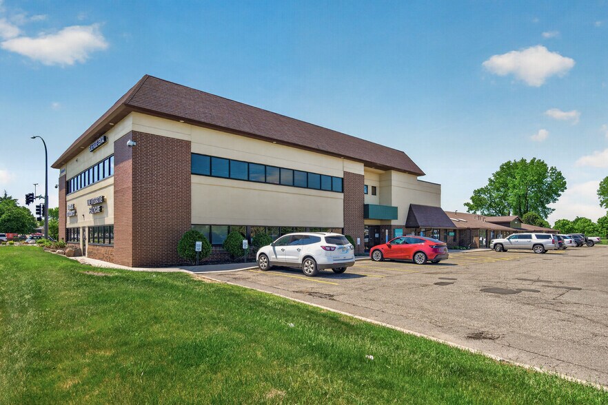 More Photos Of 13784-13800 83rd Way N, Maple Grove Medical For Lease