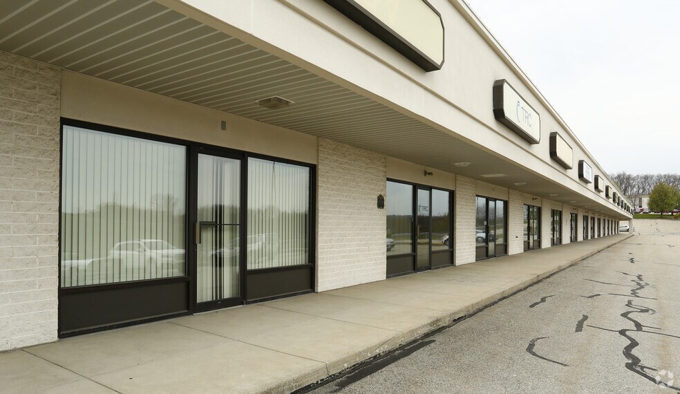 More Photos Of 1036-1062 Corporate Ln, Export Storefront Retail Office For Lease
