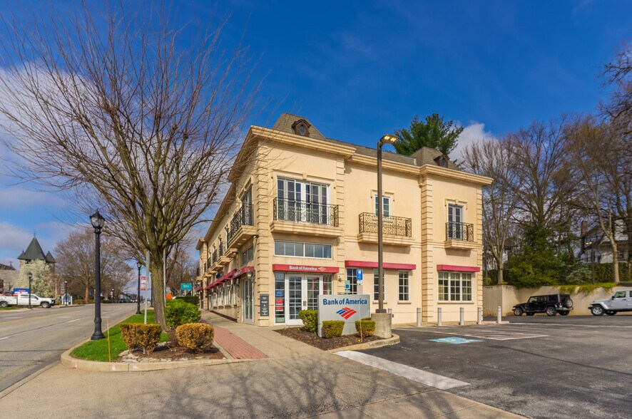 More Photos Of 217 E Lancaster Ave, Wayne Bank For Lease