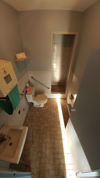 More Photos Of 116 Orenda Rd, Brampton Warehouse For Sale