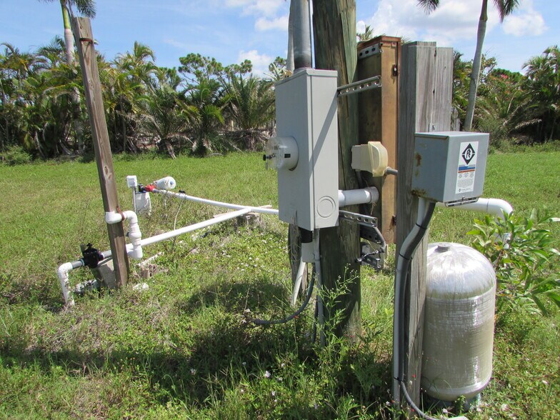 More Photos Of 9000 Stringfellow Rd, Saint James City Land For Sale