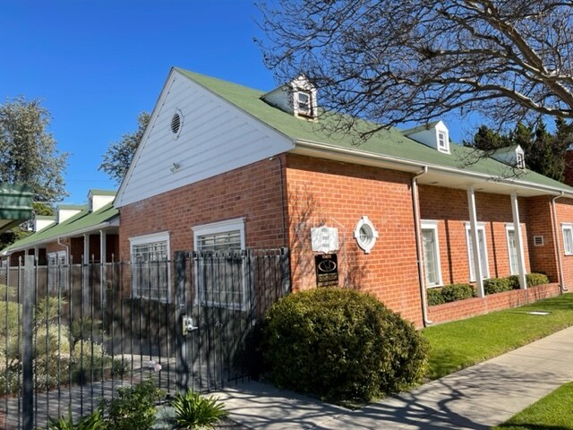 More Photos Of 10643-10661 Riverside Dr, North Hollywood Office For Lease