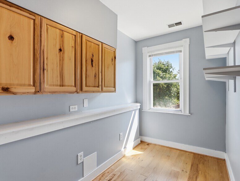 More Photos Of 4405 Leeds Ave, Baltimore Office Residential For Sale