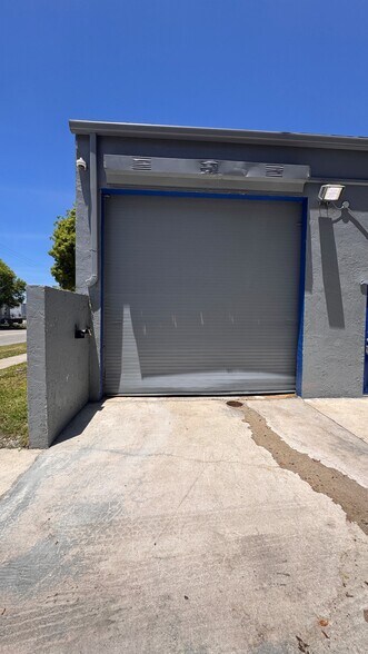 More Photos Of 3628-3682 NW 16th St, Lauderhill Light Manufacturing For Sale