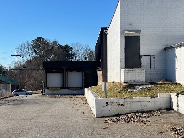 More Photos Of 1243 E Garner Bagnal Blvd, Statesville Warehouse For Lease