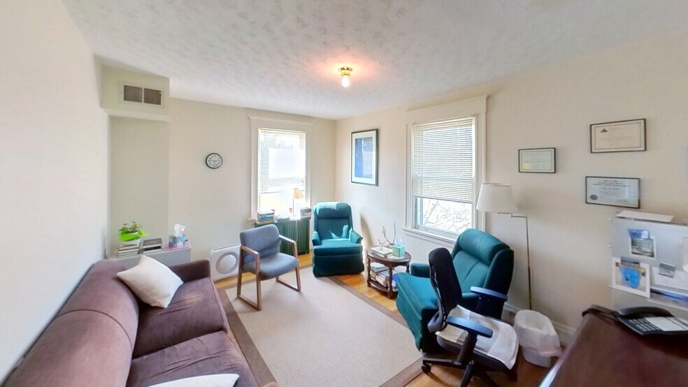 More Photos Of 7654 Montgomery Rd, Cincinnati Medical For Sale