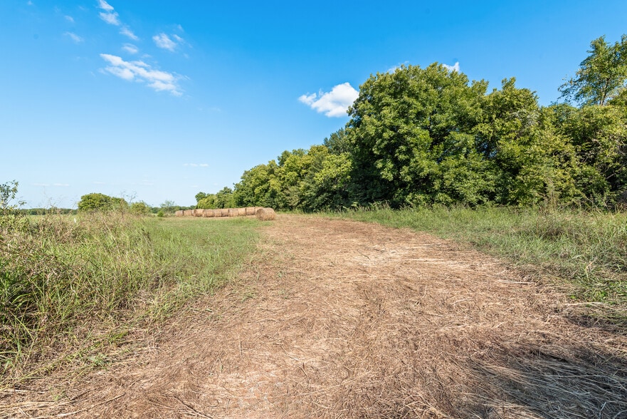 More Photos Of 749 Stacks Rd, Ennis Land For Sale
