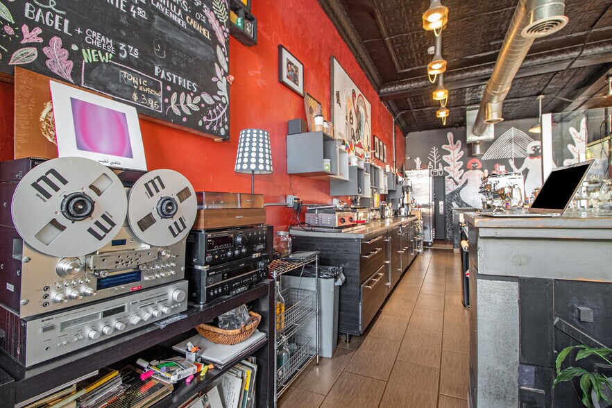 More Photos Of 10215 Joseph Campau St, Hamtramck Bar For Sale