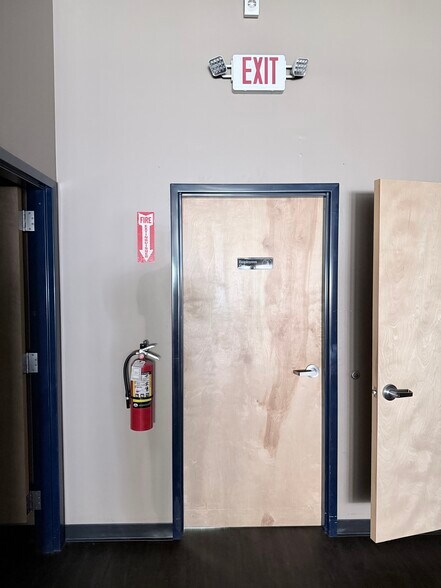 More Photos Of 2359-2367 N University Dr, Coral Springs Unknown For Lease