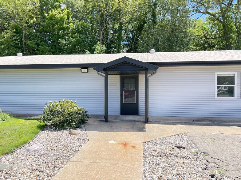 More Photos Of 6190 N Riverview Dr, Kalamazoo Warehouse For Sale