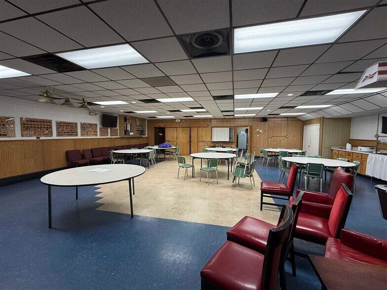 More Photos Of 901 2nd St, Coralville Office For Lease