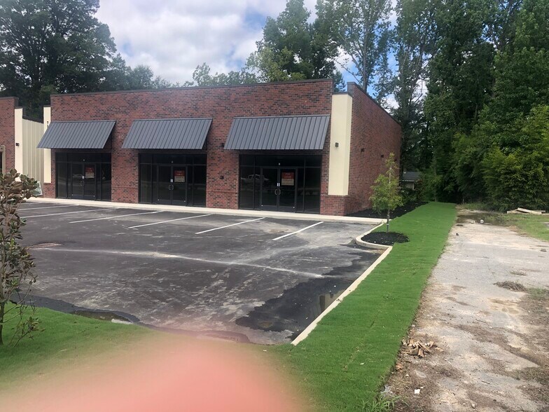 More Photos Of 720 Highway 1 S, Lugoff Storefront Retail Office For Lease