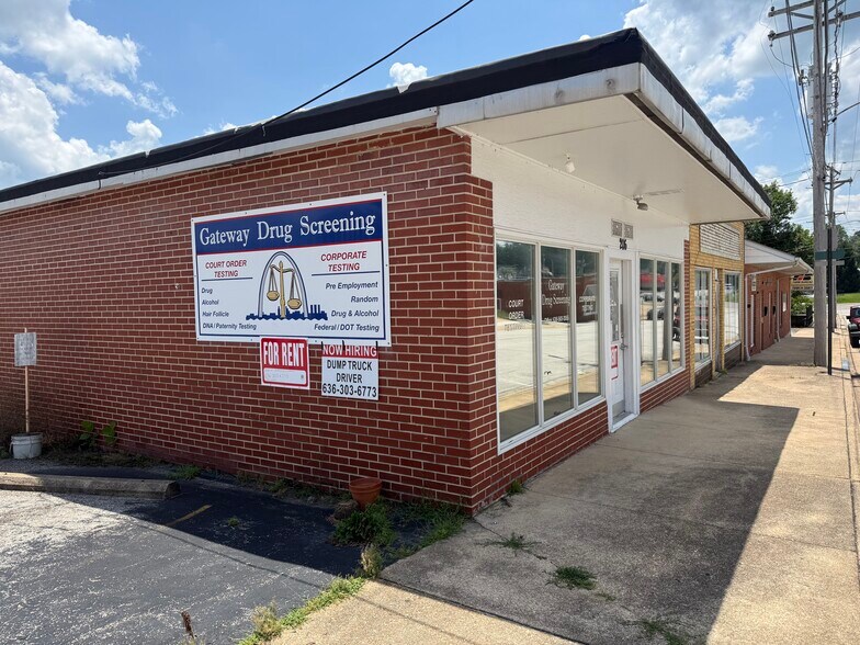 More Photos Of 206 S Church St, Union Office For Sale
