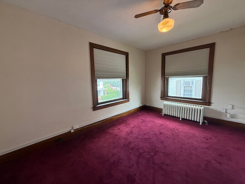 More Photos Of 40 Hockersville Rd, Hershey Freestanding For Sale