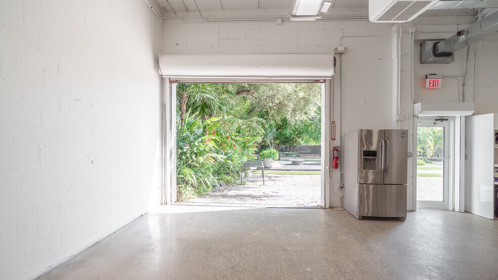 More Photos Of 224 NE 59th St, Miami Loft Creative Space For Lease