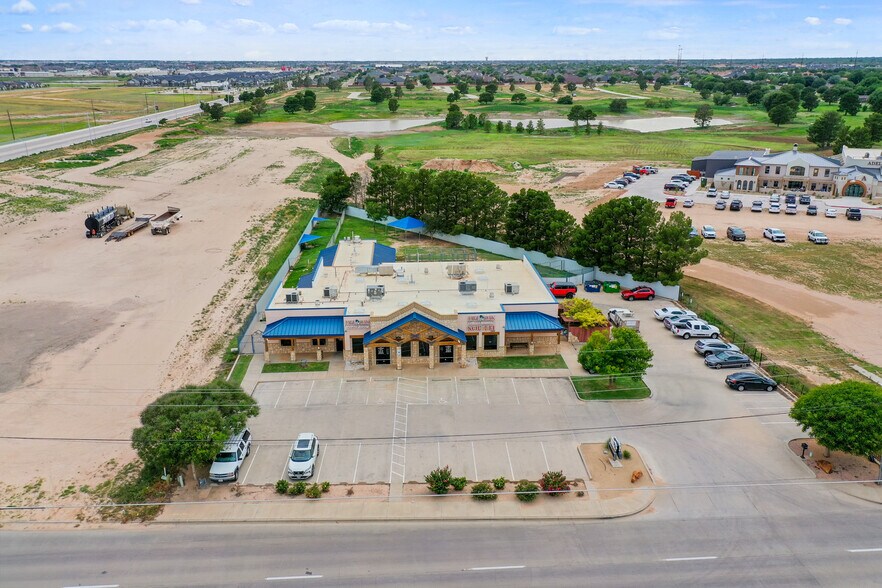 More Photos Of 11302 Indiana Ave, Lubbock Veterinarian Kennel For Sale