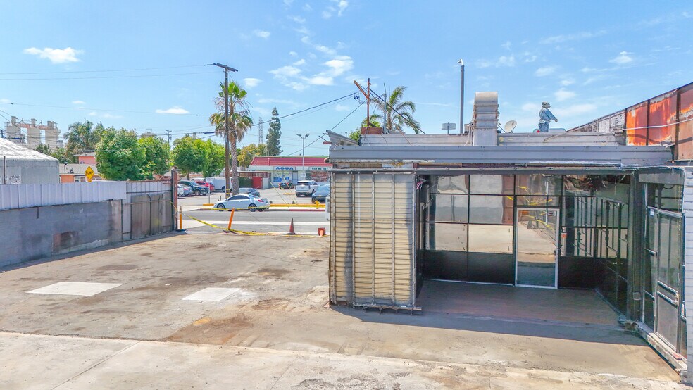 More Photos Of 3500 Gage Ave, Bell Auto Dealership For Sale