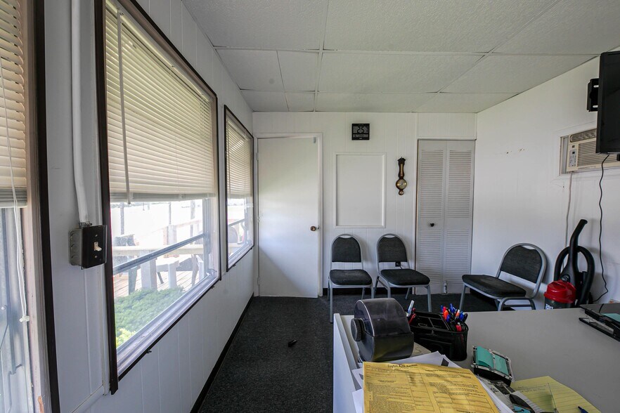 More Photos Of 106 W Main St, Enon Auto Dealership For Sale