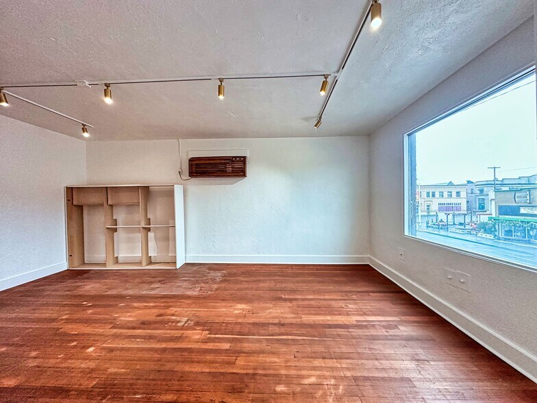 More Photos Of 111 2nd S Ave, Okanogan Storefront Retail Office For Sale