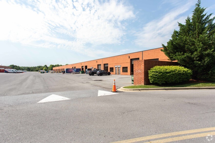 More Photos Of 5119 Pegasus Ct, Frederick Research And Development For Lease