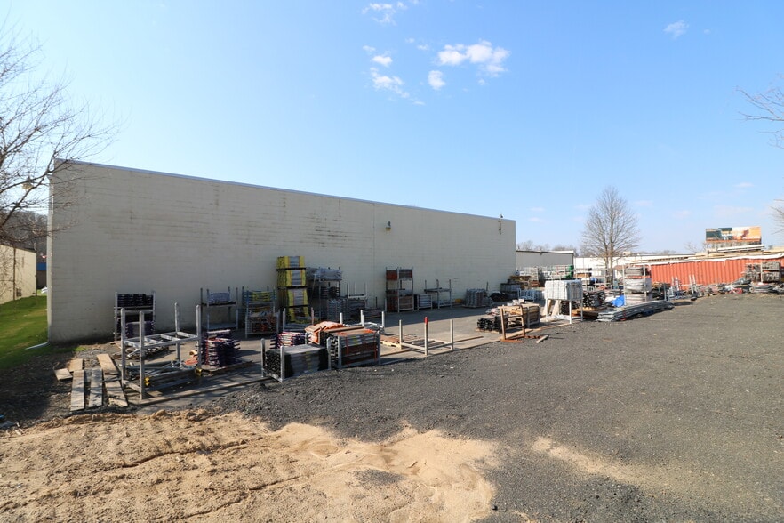 More Photos Of 1633 Republic Rd, Huntingdon Valley Warehouse For Sale