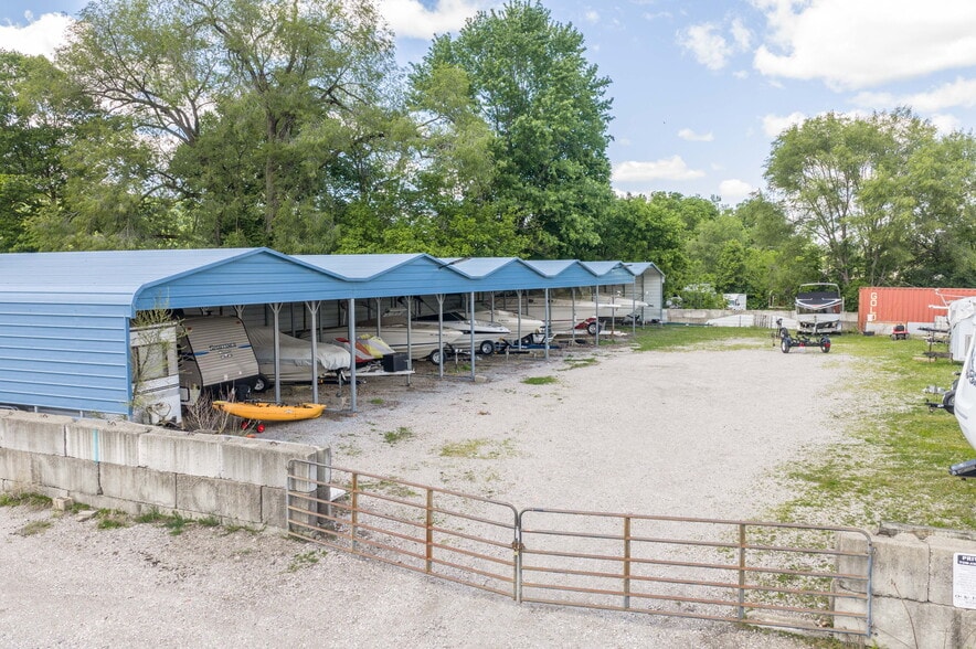 More Photos Of 4255 Kellogg Ave, Cincinnati Self Storage For Sale