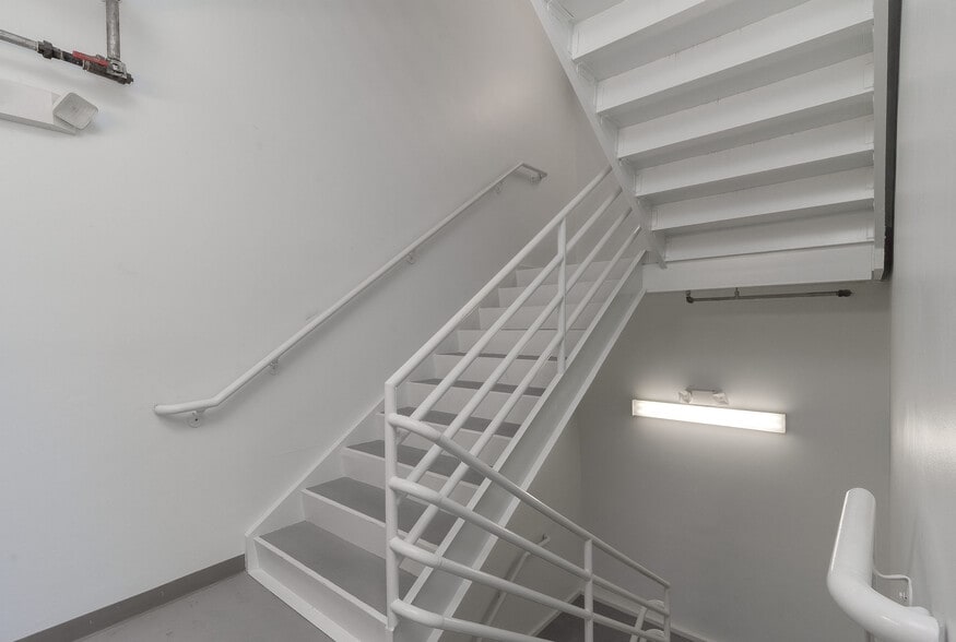 More Photos Of 2503 Del Prado Blvd S, Cape Coral Medical For Lease