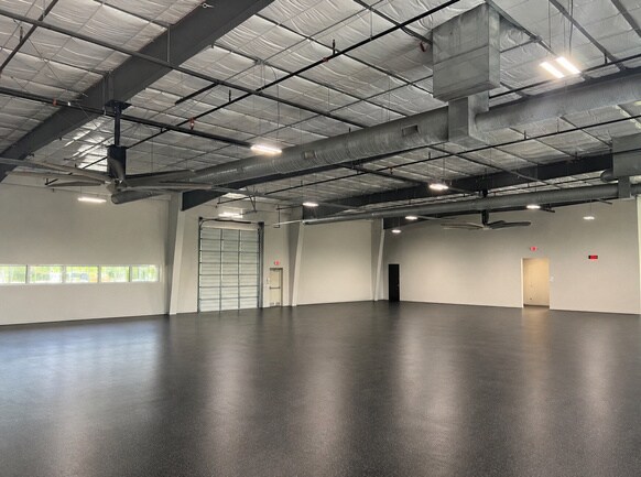 Primary Photo Of 410 Genesis Blvd, Webster Light Distribution For Lease