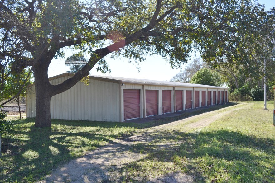 More Photos Of 2043 FM 535, Rosanky Self Storage For Sale