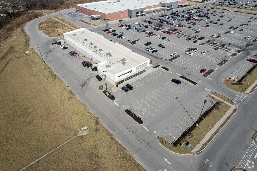 More Photos Of 1001 Jeffersonville Commons Dr, Jeffersonville Freestanding For Lease