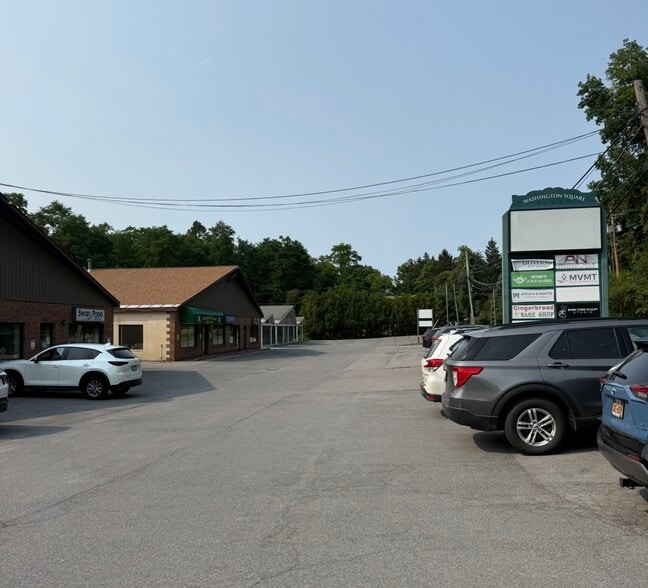 More Photos Of 3985 Oneida St, New Hartford Office For Lease