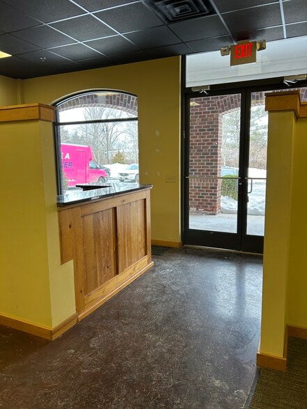 More Photos Of 422 US Highway 22 W, White House Station Storefront Retail Office For Lease