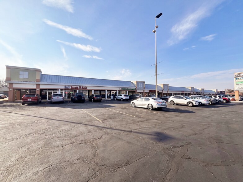 Primary Photo Of 6807-7013 N May Ave, Oklahoma City Unknown For Lease