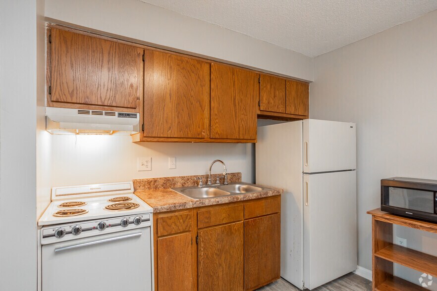 More Photos Of 4700 Westgrove St, Raleigh Apartments For Sale