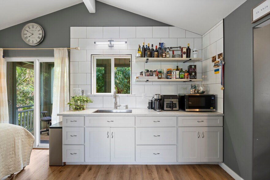 More Photos Of 265 Kenolio Rd, Kihei Apartments For Sale