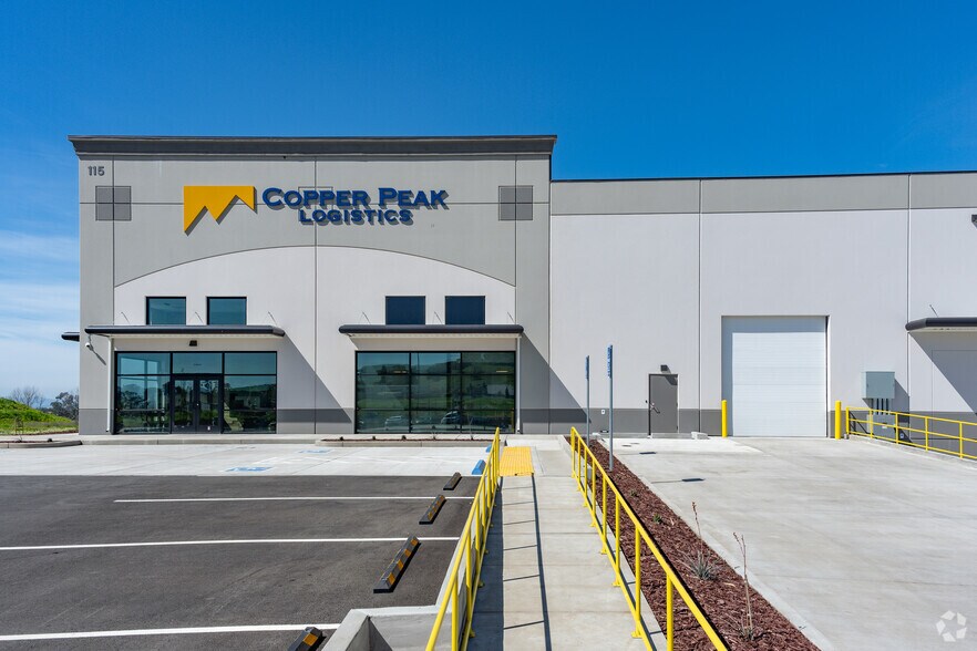 More Photos Of 115 Devlin Rd, Napa Warehouse For Lease