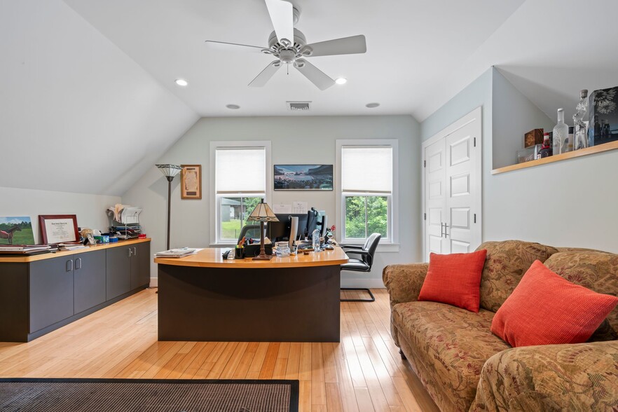 More Photos Of 67 Fort Salonga Rd W, Northport Loft Creative Space For Sale