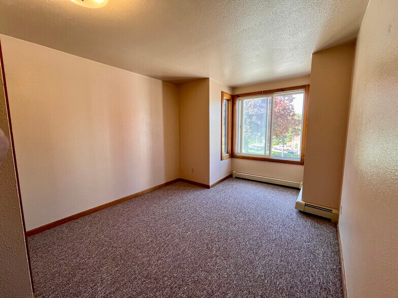 More Photos Of 104-110 High St, Mineral Point Storefront For Sale