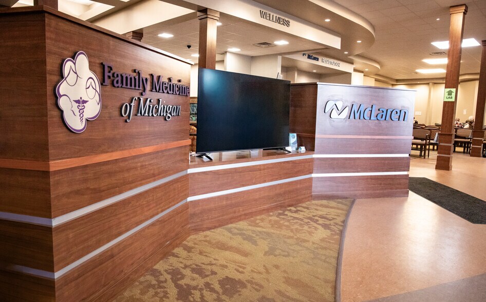 More Photos Of 1035 Charlevoix Dr, Grand Ledge Medical For Sale