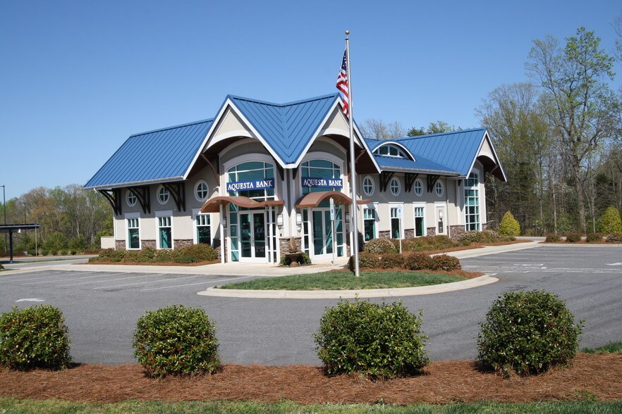 More Photos Of Brawley School & Sutts Rd, Mooresville Unknown For Lease
