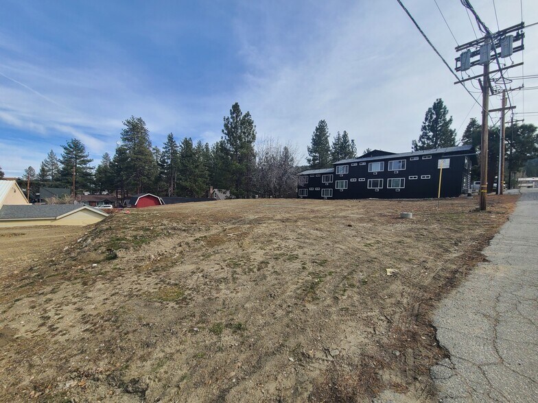More Photos Of 0 Lynn Rd, Big Bear Lake Land For Sale