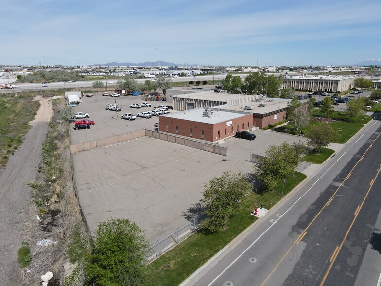 More Photos Of 2370 Decker Lake Blvd, Salt Lake City Office For Lease