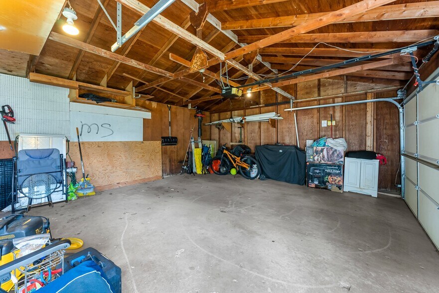 More Photos Of 820 N 6th St, Montevideo Apartments For Sale