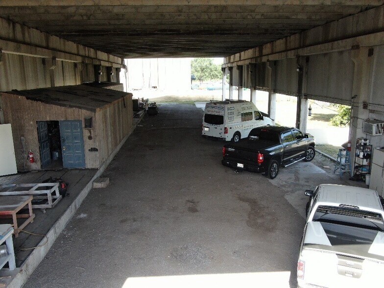 More Photos Of 761 Wesley Ave, Tarpon Springs Manufacturing For Sale