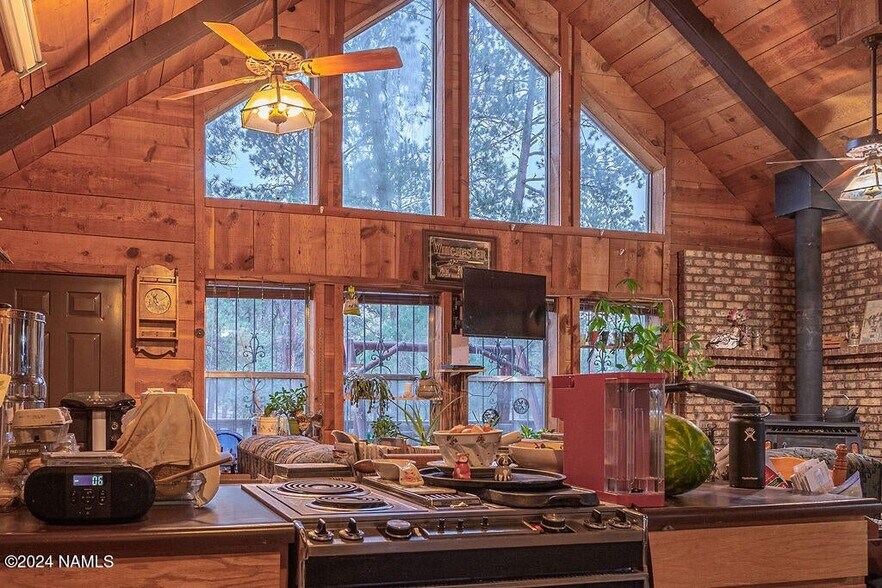 More Photos Of 770 Forest Service 461 rd, Fredonia Sports And Entertainment For Sale