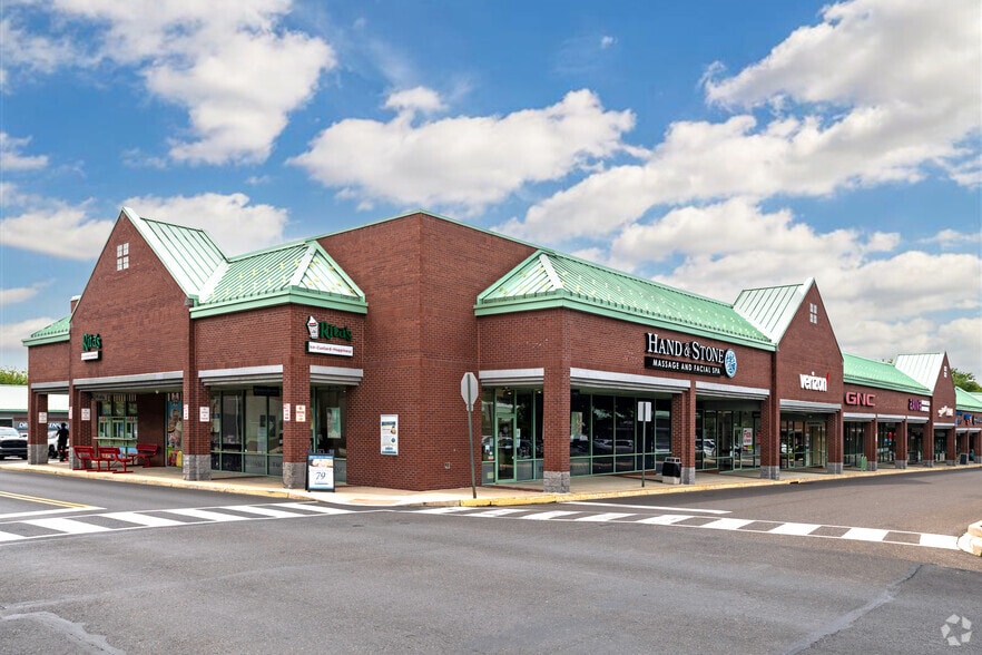 More Photos Of 2010 County Line Rd, Huntingdon Valley Storefront For Sale