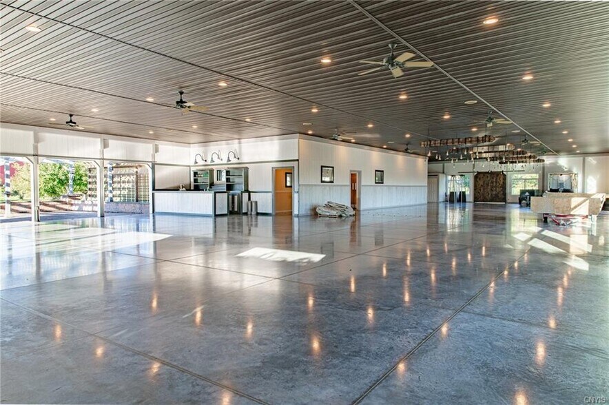 More Photos Of 6700 Dunnsville Rd, Village of Altamont Golf Course Driving Range For Sale