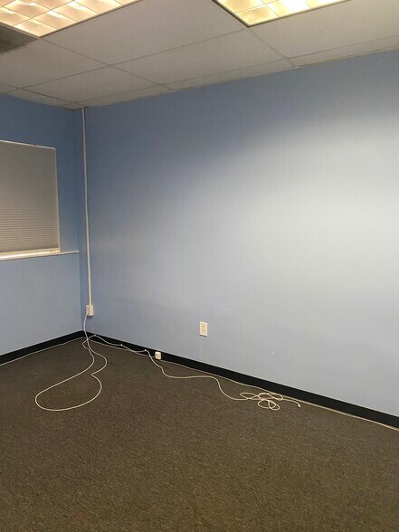 More Photos Of 1275 Bloomfield Ave, Fairfield General Retail For Lease